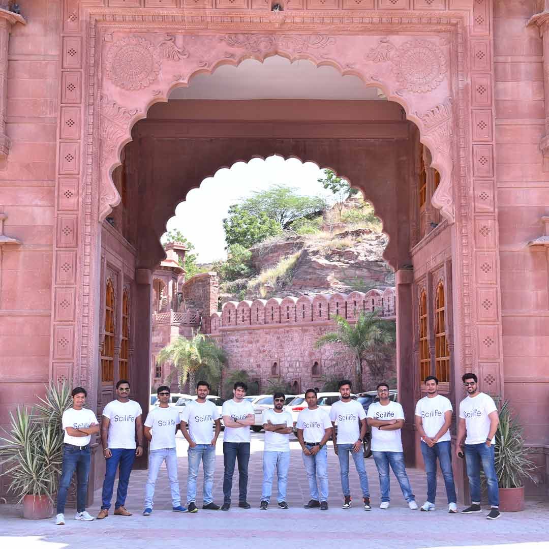 Team building picture at India hotel | Scilife